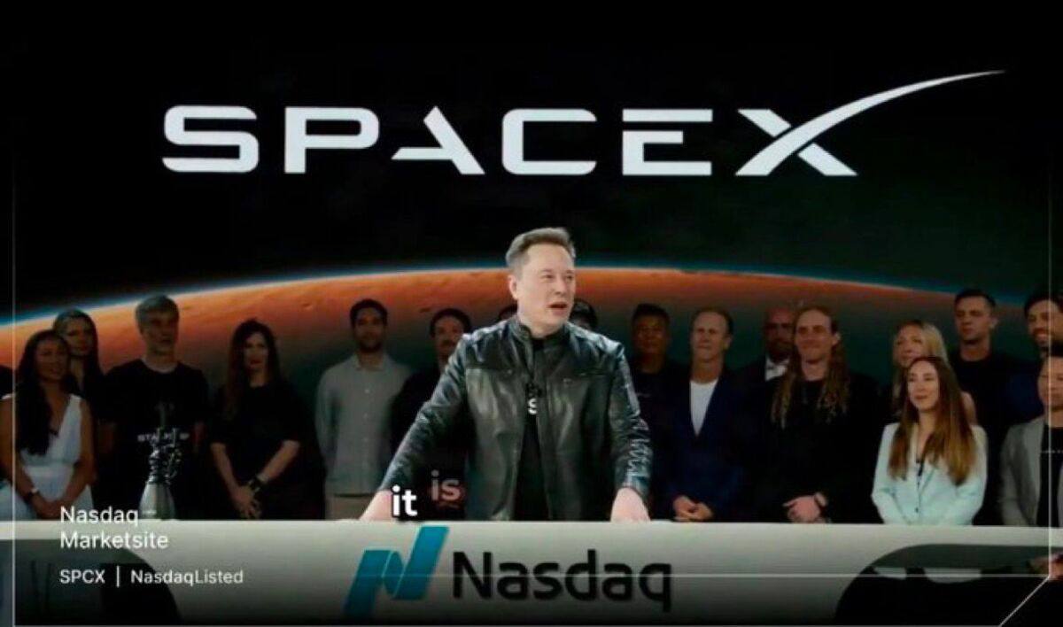 NEW 🚨 Elon Musk says he will give every child in the United States a share in his SpaceX rocket company READ: