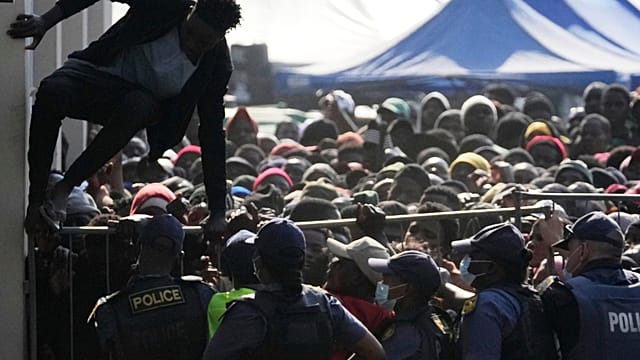 Foreign national beaten to death by mob in South Africa’s Durban A mob of about 50 people beat a foreign national to…