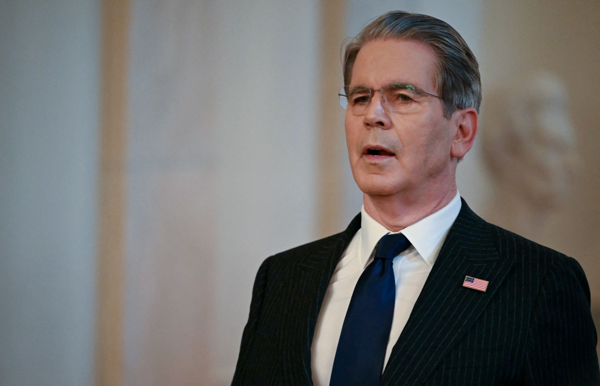 US Treasury Secretary downplays Russia sanctions waiver, warns Zelensky to 'be careful' Trump appointee Scott Bessent…