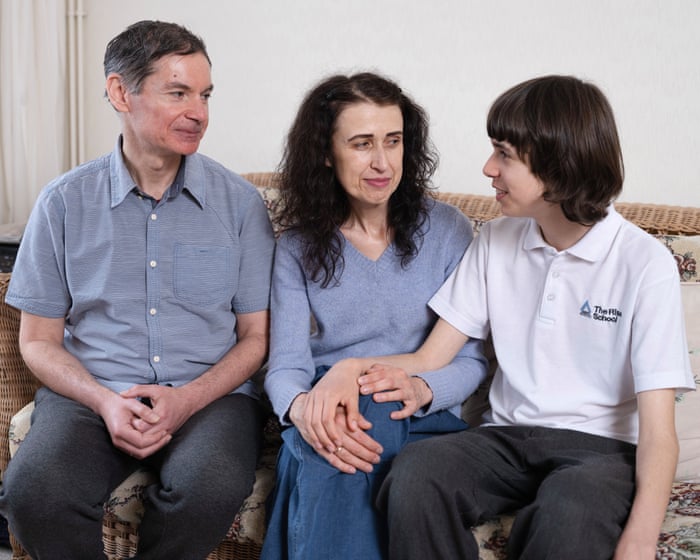 Unpaid carers say chancellor’s plan to scrap allowance cliff edge falls short Digital taper system for benefit…