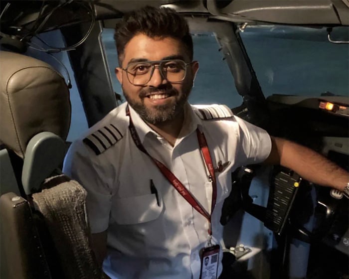 Flydubai captain describes blocking axe blows as co-pilot attacked him Capt Smit Machchhar said he screamed for help…