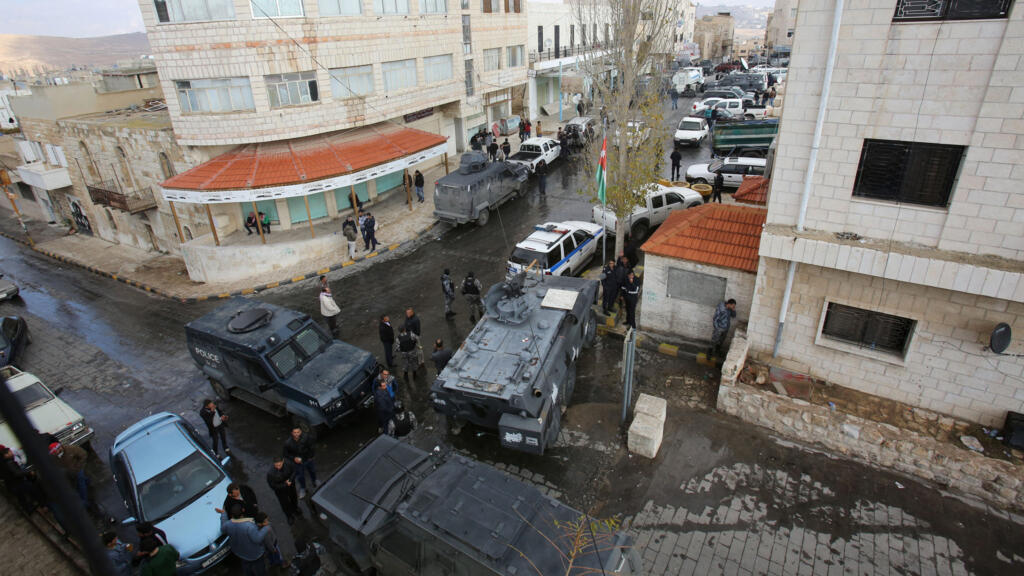 Several killed, dozens wounded in Jordan church shooting At least six people have been killed and 28 others wounded in…