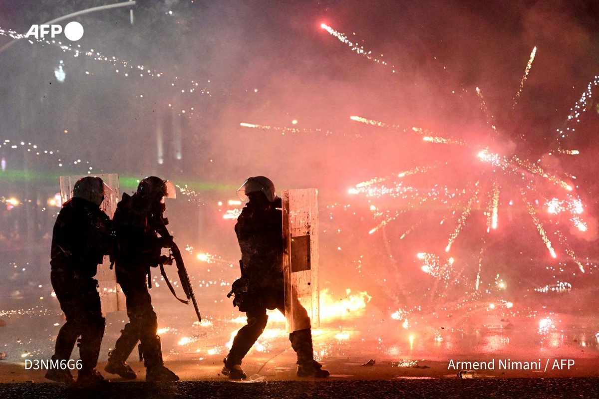 🇦🇱 Albanian Prime Minister Edi Rama accused protesters of crossing a "red line" Monday after a police station was…