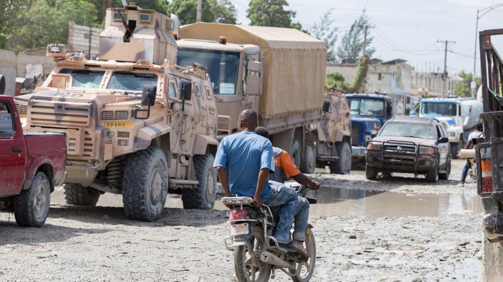 El Salvador sends 2,000 troops to Haiti to rescue four missing soldiers The troops are trying to recover four military…
