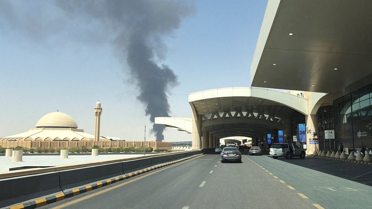 Italy has warned its citizens against all travel to Saudi Arabia, citing a deteriorating security situation, and urged…