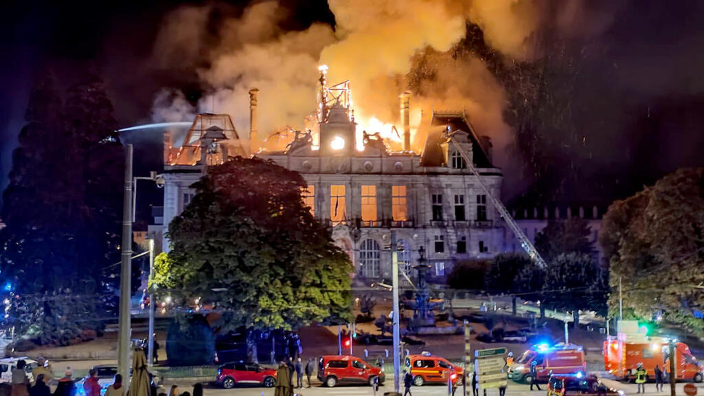 Police arrest French suspect in Limoges after town hall arson attack One of the suspects in the arson attack on…