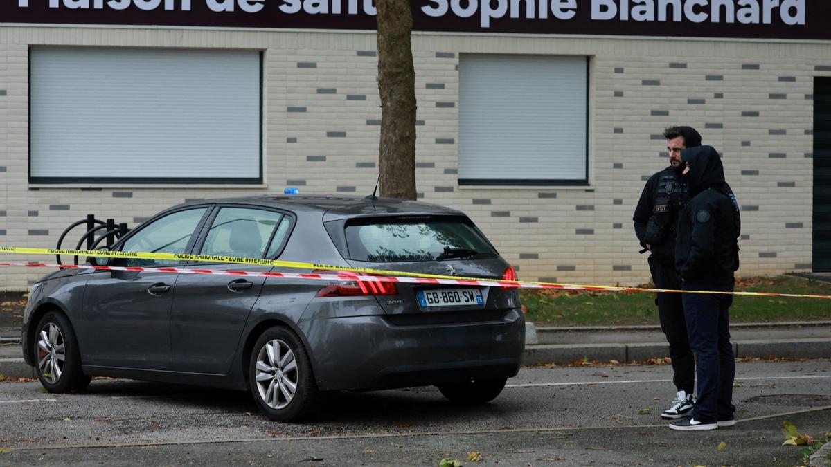 Suspect arrested after one killed, several wounded in Paris suburb shooting Interior Minister Laurent Nunez said the…