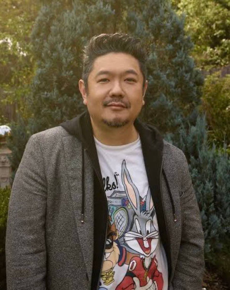 Eric Bauza, the voice of Bugs Bunny, Daffy Duck, and Tweety, has died at 46, his family says