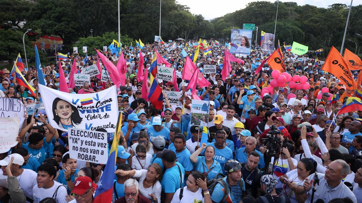 Venezuelans call for elections in first national protest in nearly two years Opposition leader and Nobel Peace Prize…