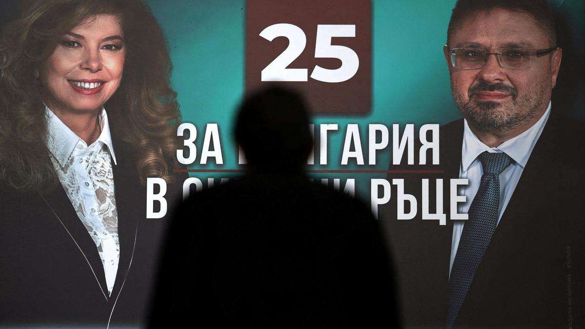 Bulgaria votes for President in wake of deadly Black Sea drone strikes Polls place acting President Iliana Iotova,…