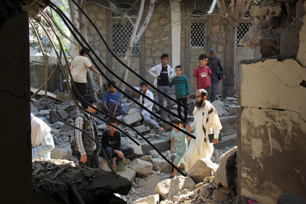 U.S. orders diplomats to depart Saudi Arabia amid Houthi strikes State Department orders departures from missions in…