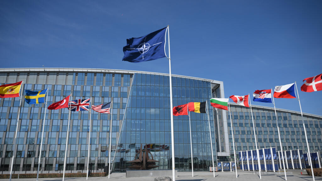 Europe's top NATO powers pledge greater defence role, reaffirm US alliance Europe's five main NATO members said on…