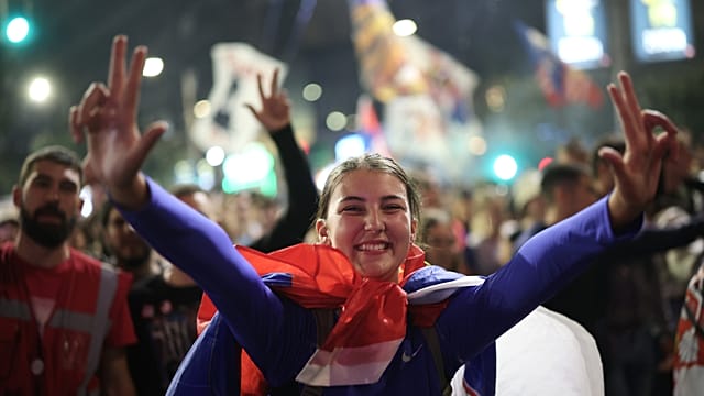 Serbia: Student protesters flood Belgrade ahead of snap elections Cheers, music and waving flags greeted students…
