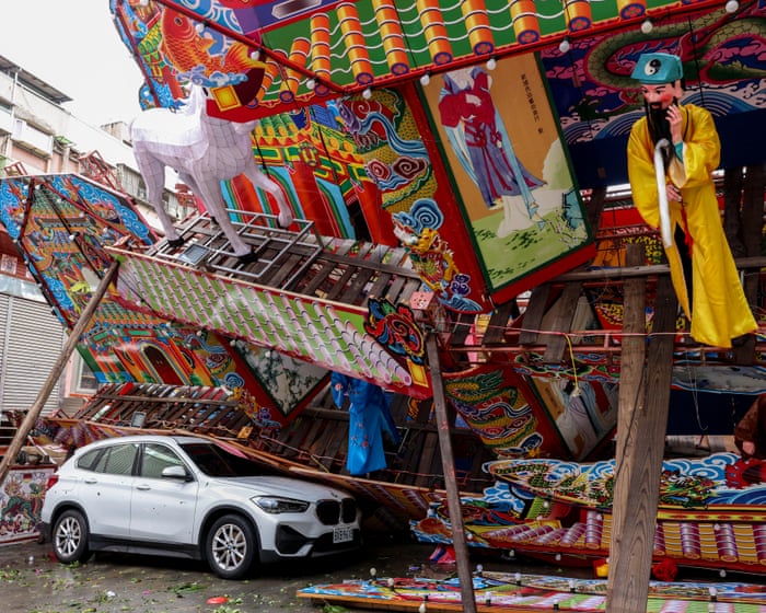 Typhoon Champi kills one and injures more than 500 in Taiwan as it heads to China Super typhoon weakening but large…