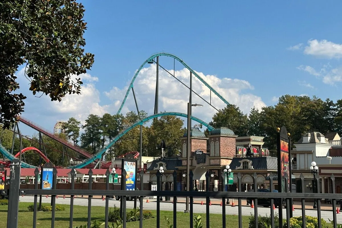 Six Flags says it will install seat belts on the Georgia roller coaster from which a rider fell to his death earlier…