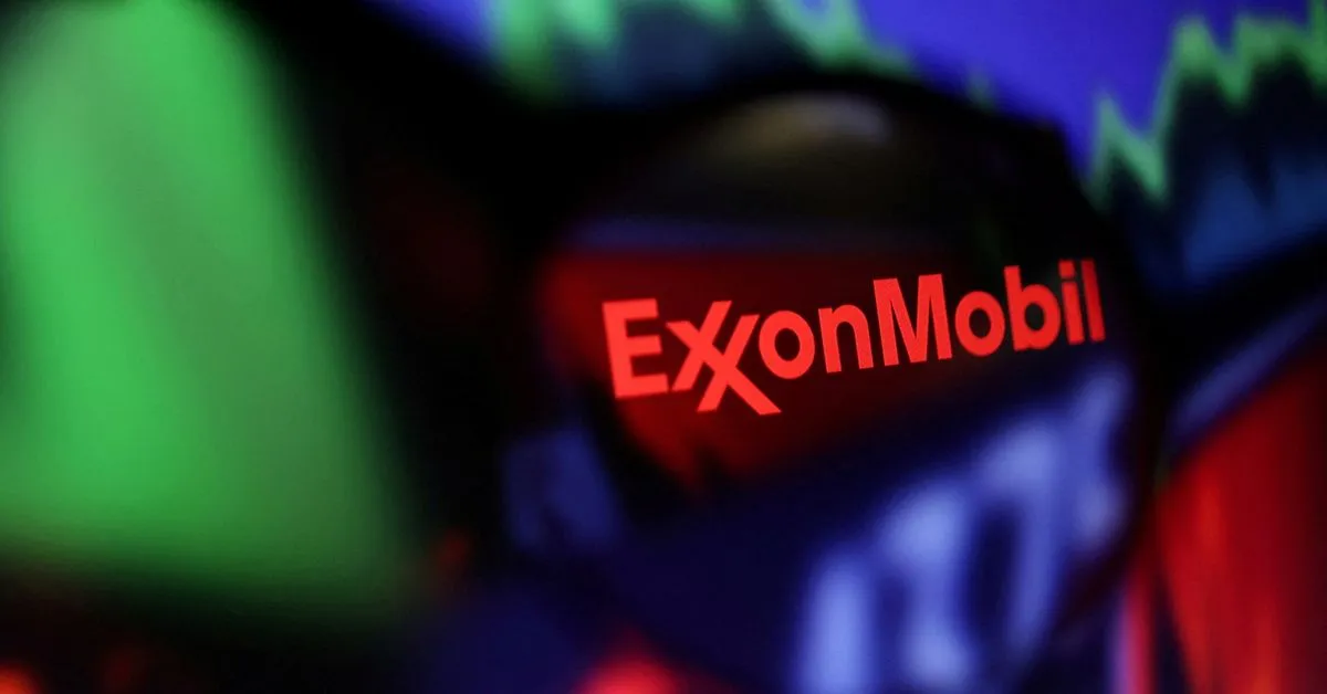Exxon, Chevron earnings propelled by war-driven refining surge US oil majors ExxonMobil and Chevron both beat analyst…