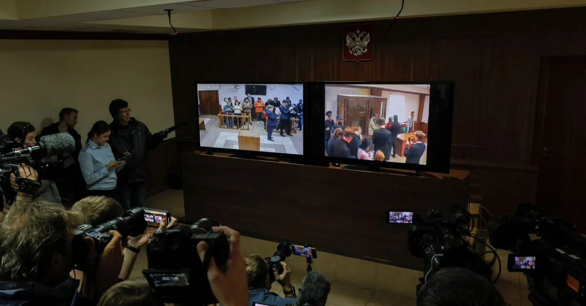 Putin frees US citizen Hubbard; Kremlin ready to resume three-way talks in November