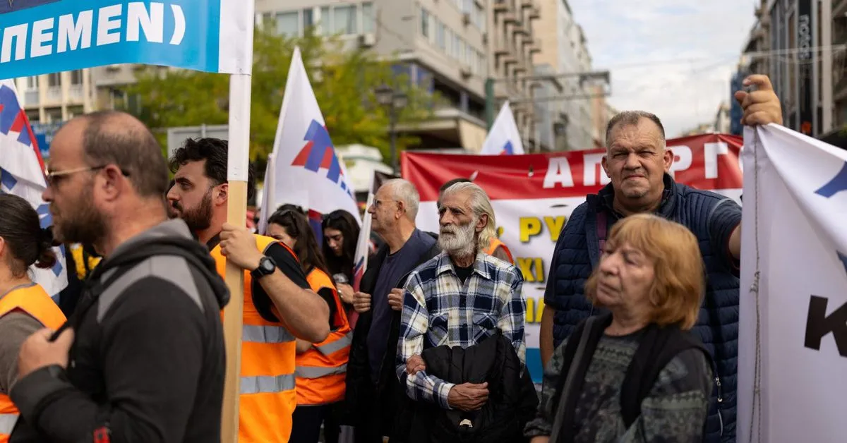Dockworkers strike in Europe and beyond against arms shipments, war deaths Dockworkers went on strike across Europe…