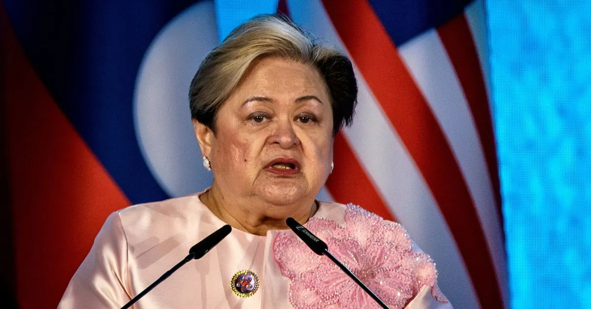 Philippines summons China's envoy over remarks conveying 'threat' The Philippine foreign ministry on Monday summoned…