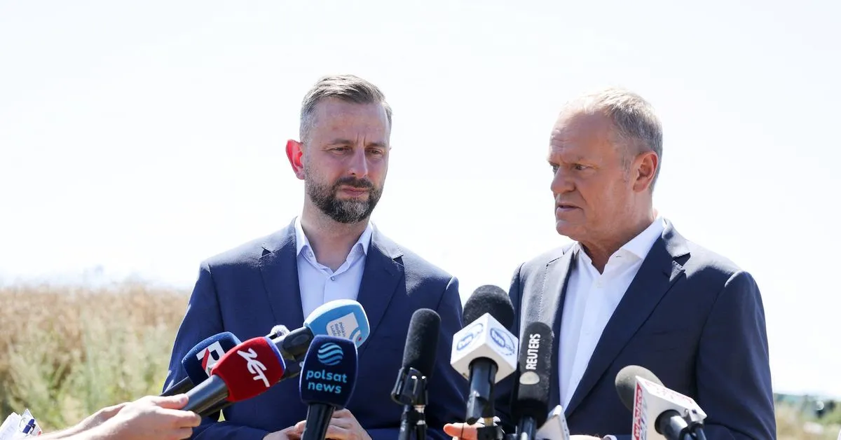 Polish police received information about a possible plot to kill PM Donald Tusk and the defence minister; a man was deta