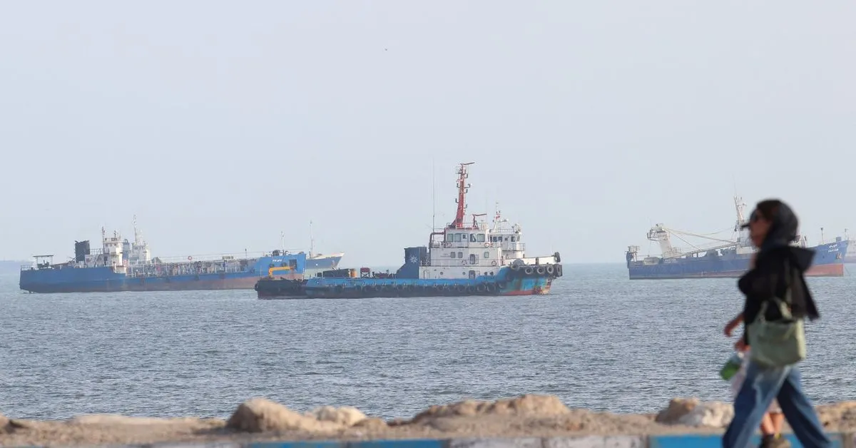 Iran steps up Hormuz ship attacks as Trump threatens a "big blow"