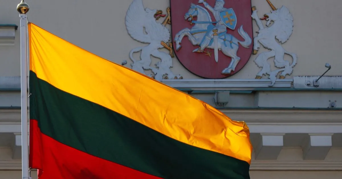 Lithuania told residents to go to shelters after detecting a flying object Lithuania told residents in central and…