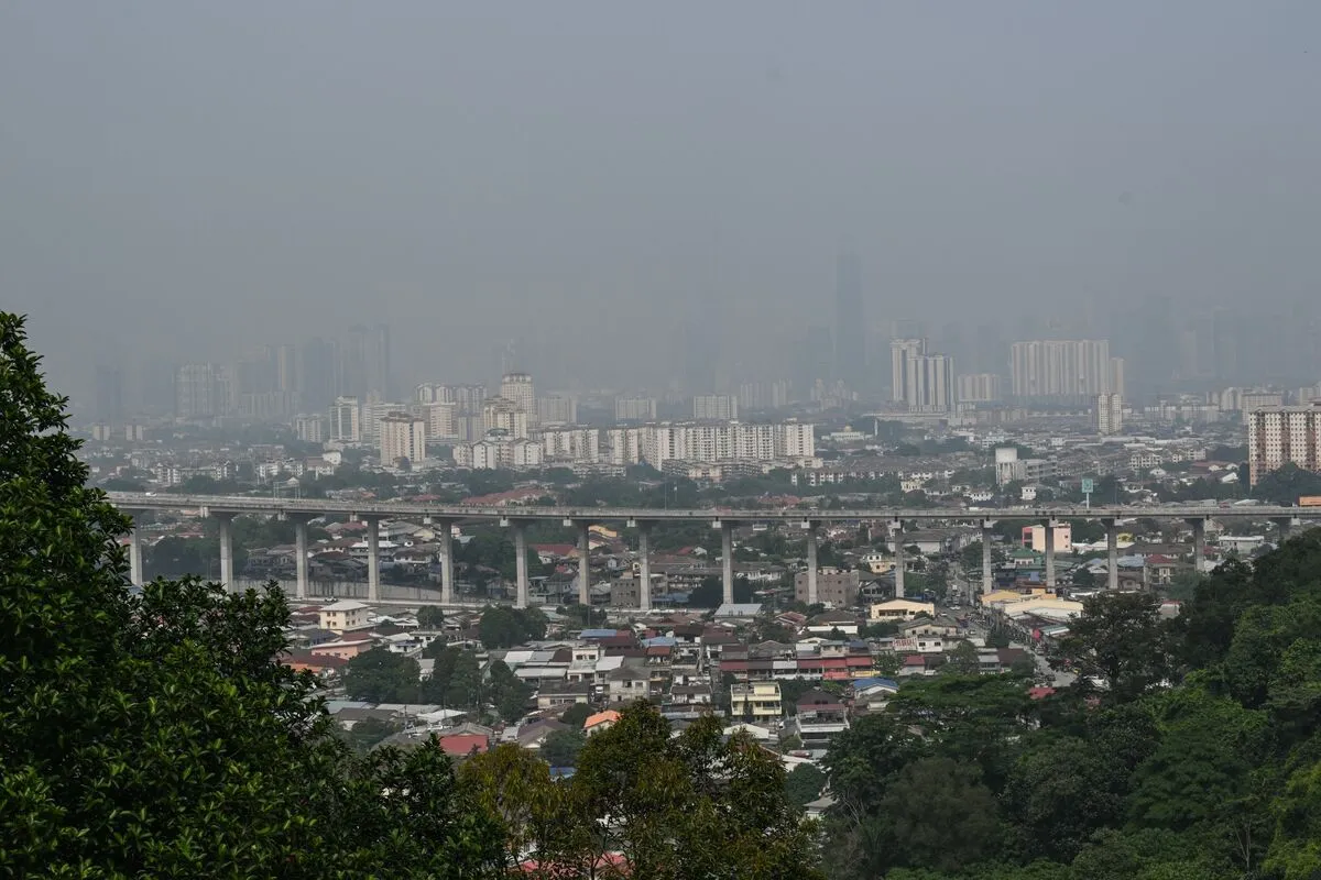 Kuala Lumpur, Singapore and Jakarta were listed among the world’s 10 most-polluted major cities on Tuesday, according…