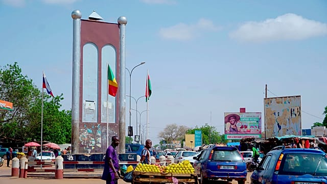 Niger imposes curfew on petrol sales amid national fuel shortage Petrol stations are not allowed to sell fuel between…